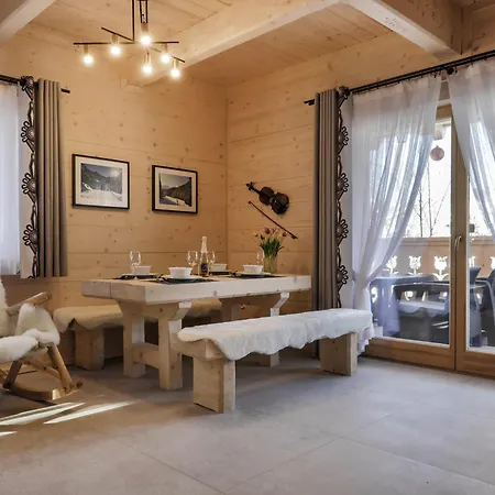 Holiday home Deluxe & Na Wylacznosc