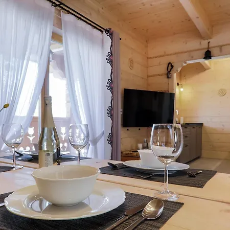 Holiday home Deluxe & Na Wylacznosc *