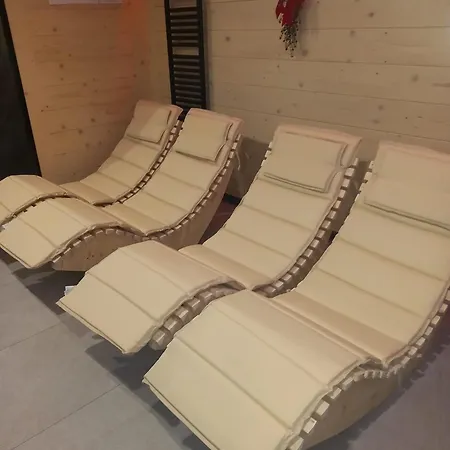 Deluxe & Na Wylacznosc Дом отдыха