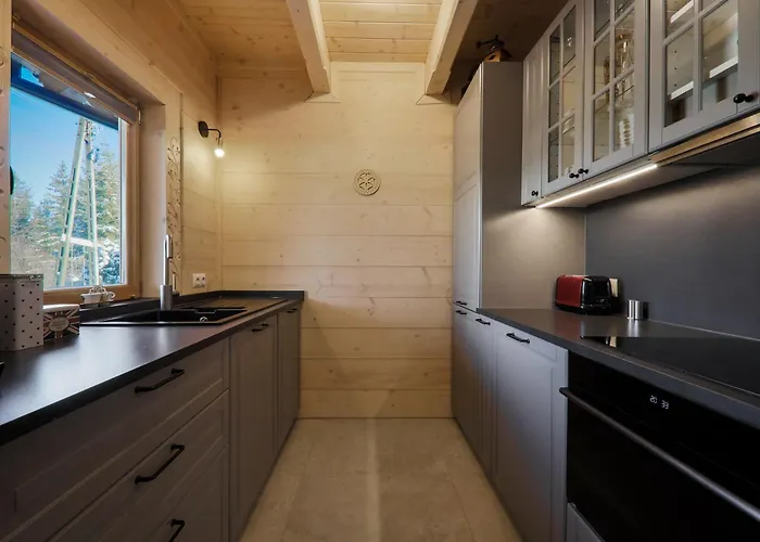 別荘 Deluxe & Na Wylacznosc ザコパネ